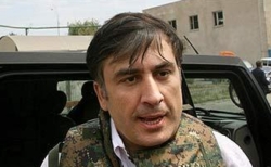 Михаил Саакашвили третирует грузинских пенсионерок - Не поверите.ИНФО